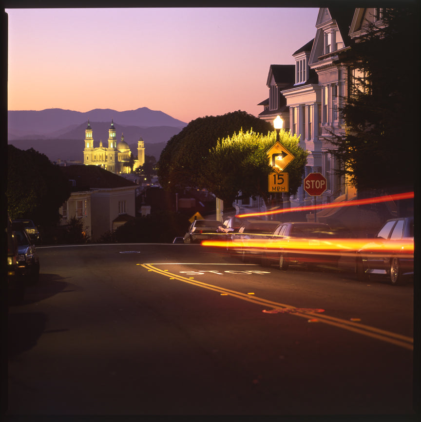 The Art of the City Walkabout: What the Backstreets Teach You Before the Trailhead Does